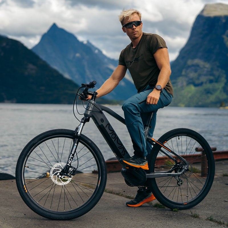 Momas Ultimate - L - Harmaa - Ananda