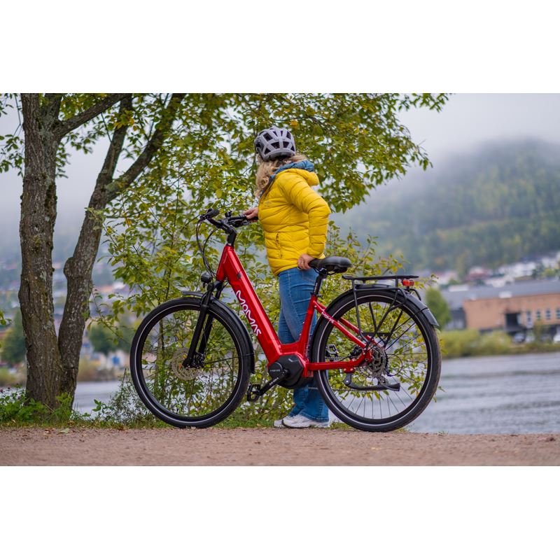 Balance+ 2025 - Punainen- M (MIK-takapaketti)