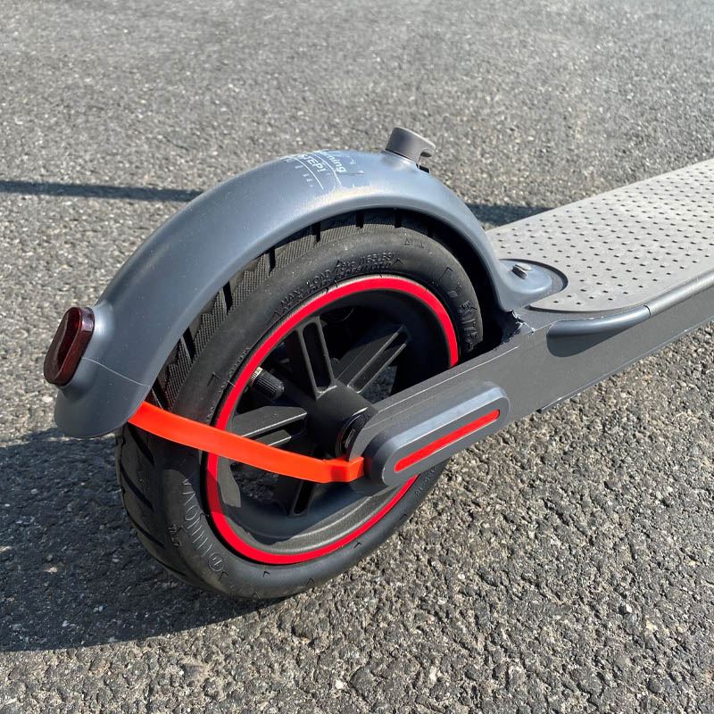 Takalokasuojan tuki (E2S Max Standard) - musta